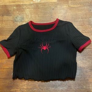 SHEIN red and black spider crop top Size:L